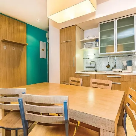Beautiful In With Outdoor Swimming Pool, Wifi And Swimming Pool *