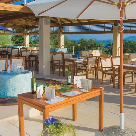 Beautiful In With Outdoor Swimming Pool, Wifi And Swimming Pool * Novi Vinodolski