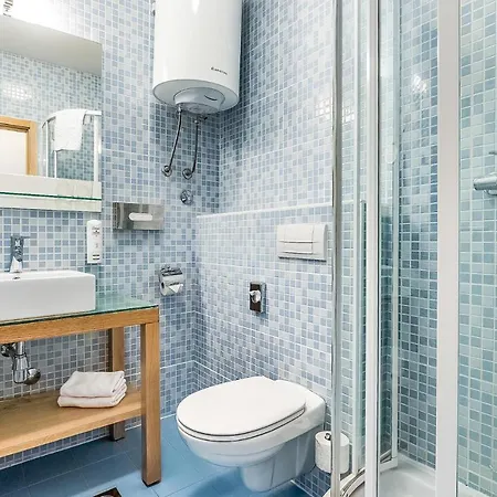 Apartment Beautiful In With Outdoor Swimming Pool, Wifi And Swimming Pool