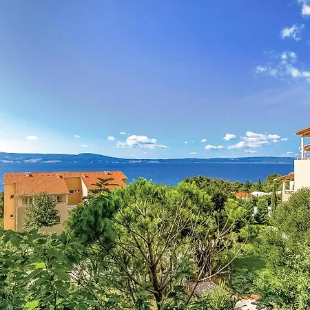 Beautiful In With Outdoor Swimming Pool, Wifi And Swimming Pool *